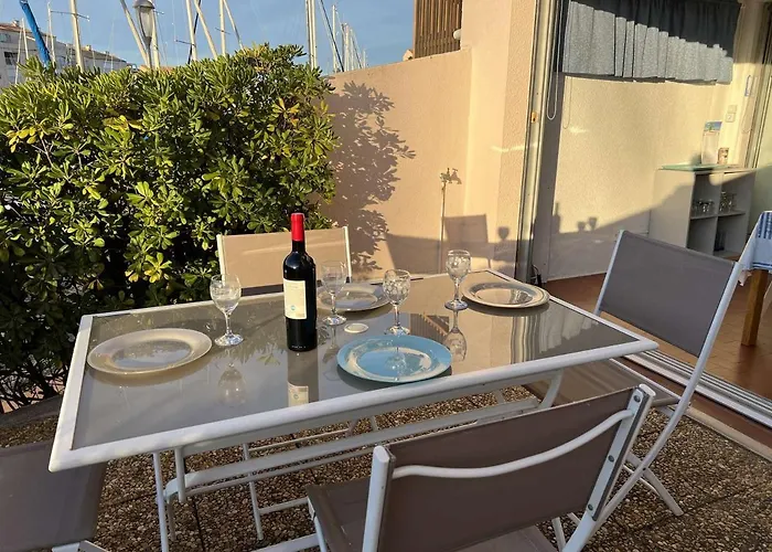 Avec Parking, Lave-linge, Lave-vaisselle, Proche Et Commerces - Fr-1-702-17 Agde